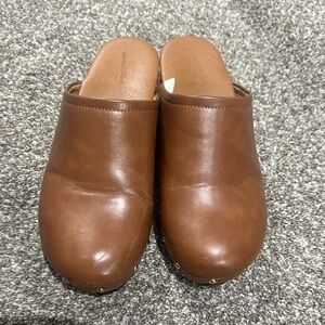Universal Thread Brown Mules